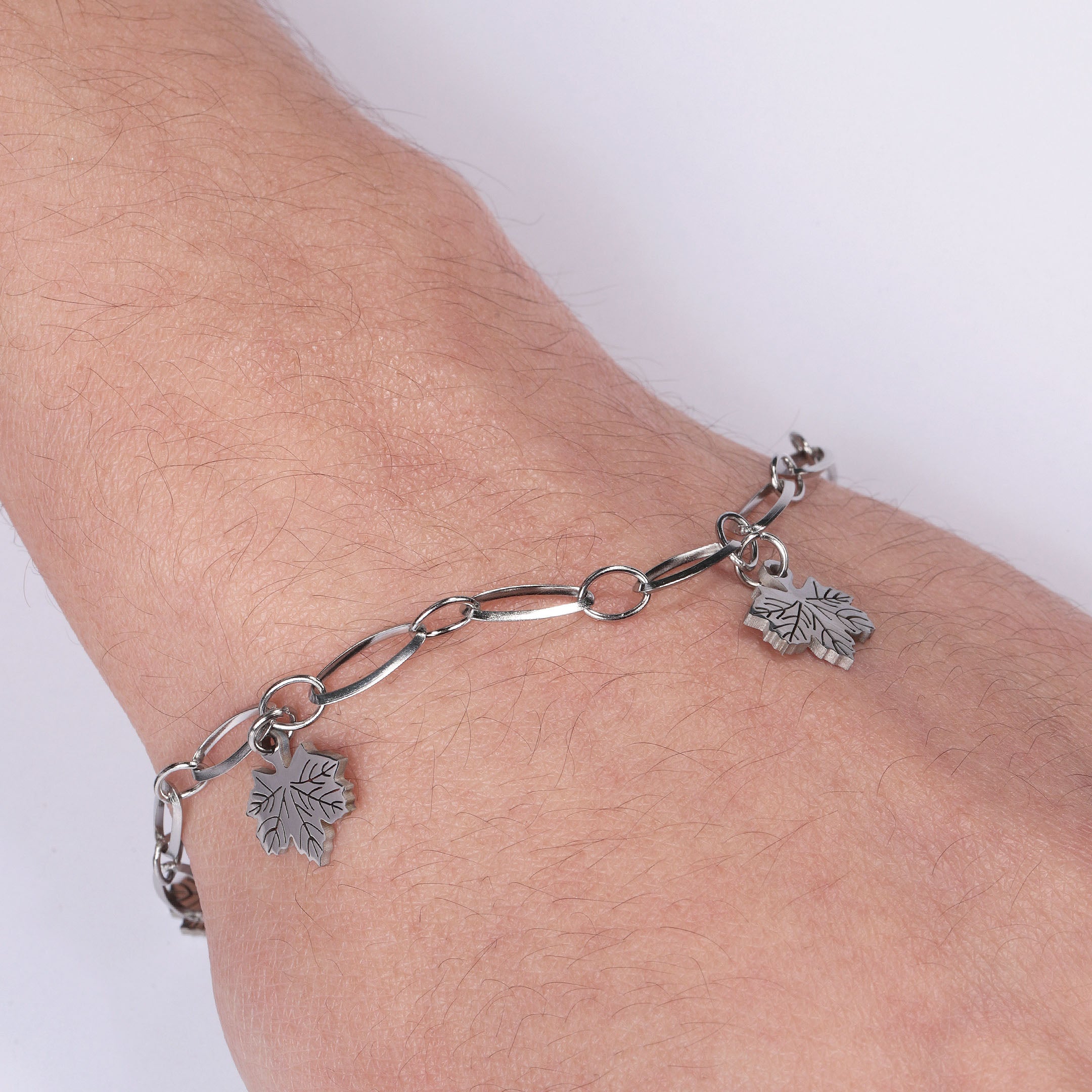 Leaf Charm Chain Bracelet