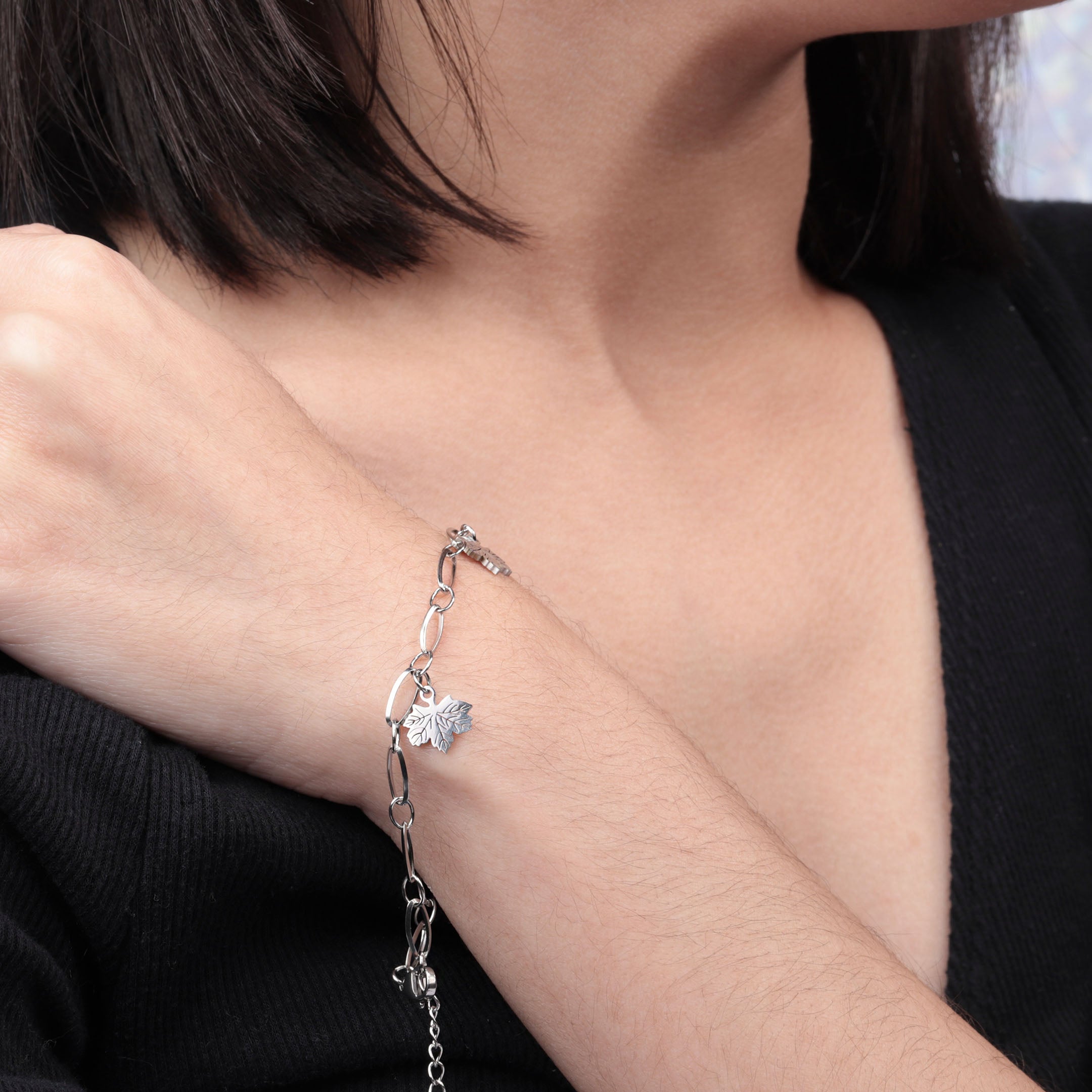 Leaf Charm Chain Bracelet