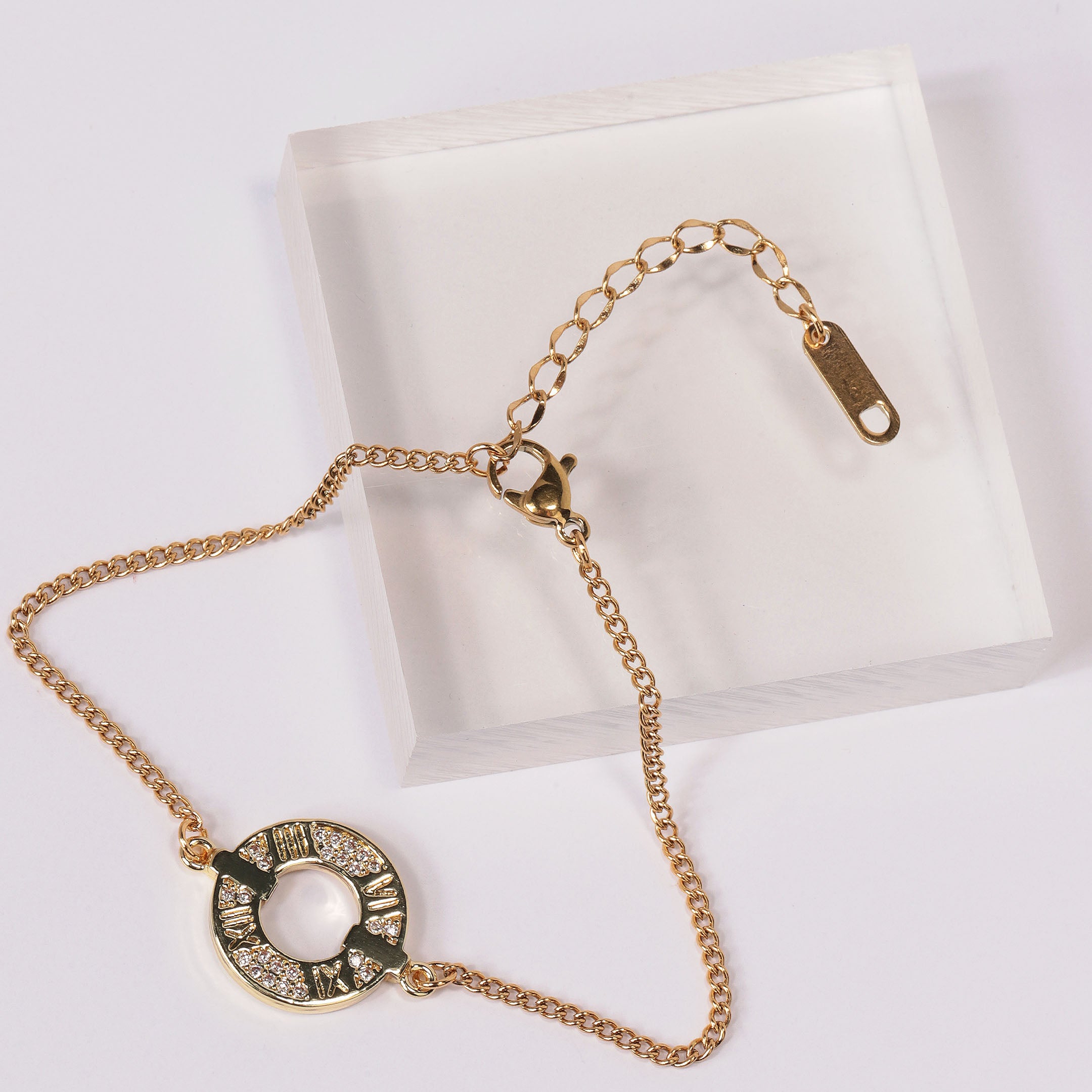 Roman Numeral Round Decor Bracelet