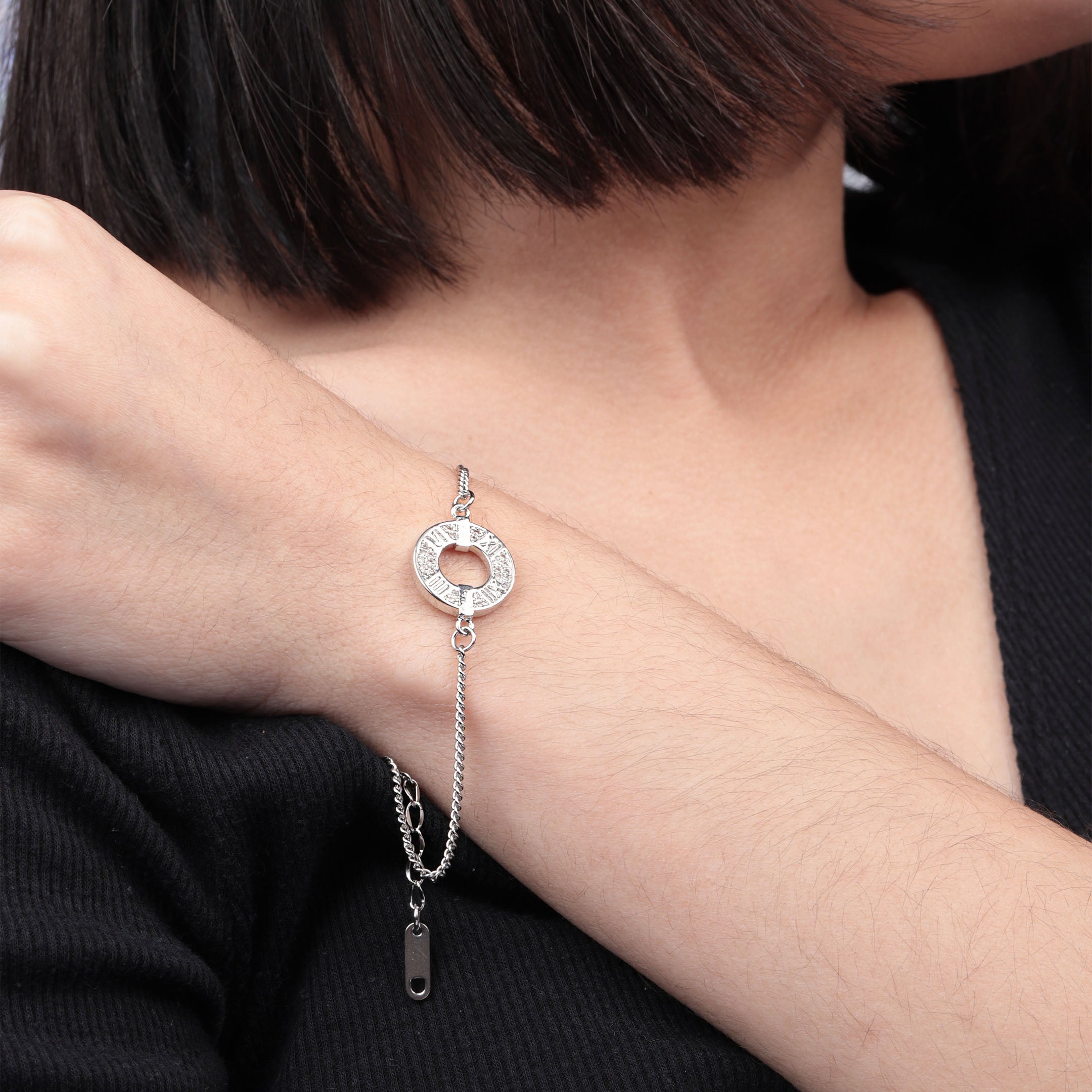 Roman Numeral Round Decor Bracelet