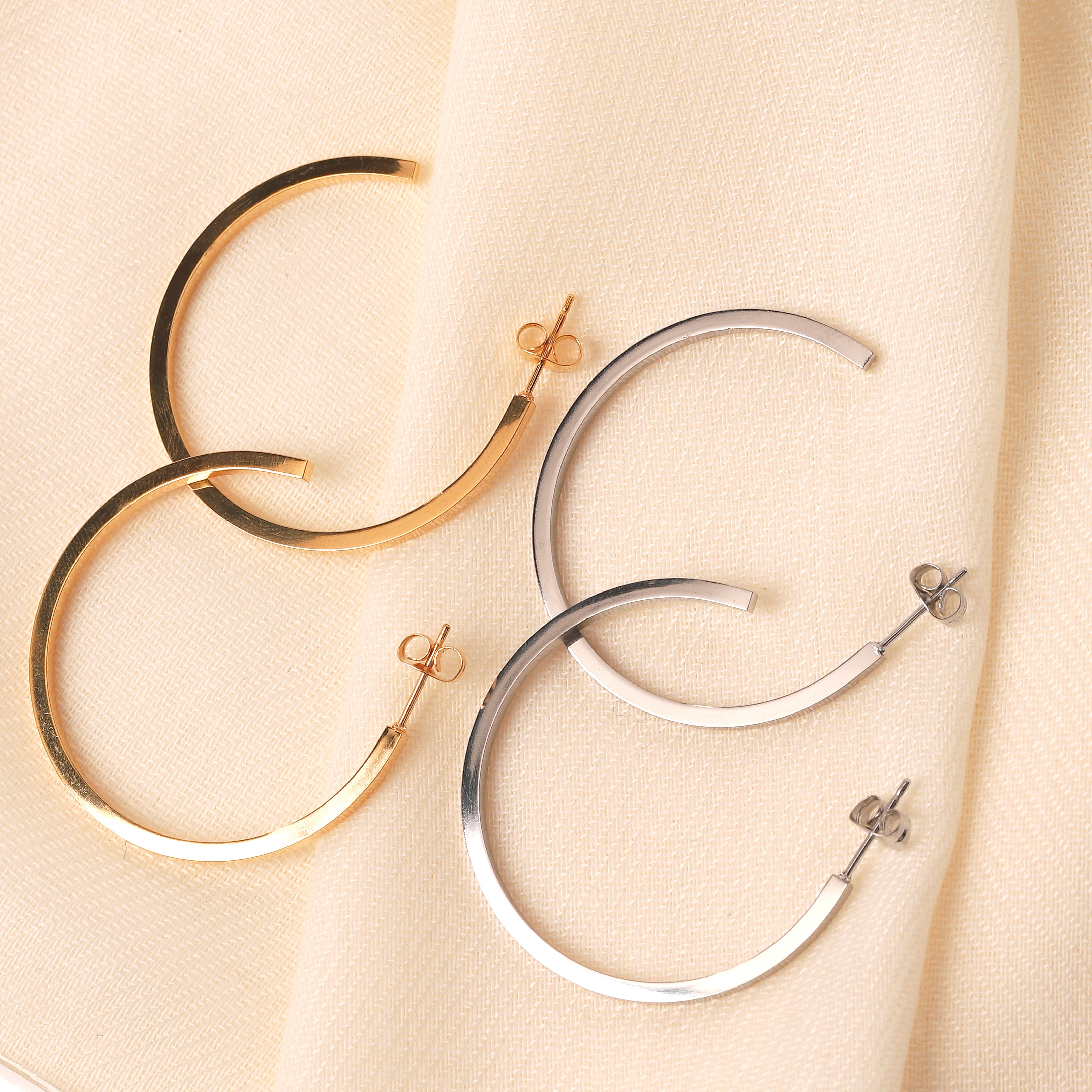 Minimalist hot sale hoop earrings